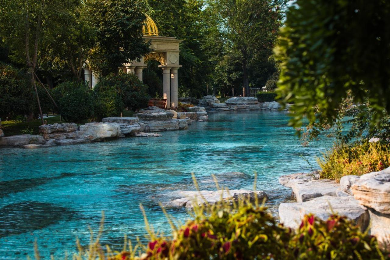 Отель Wyndham Циндао Экстерьер фото